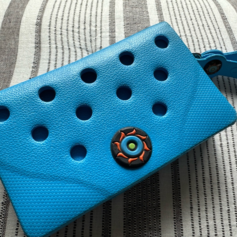 Optari blue wristlet bag, new no tags